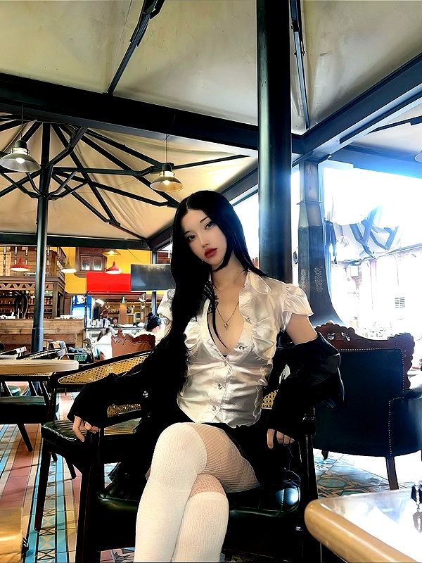 madamist_ instagram image archive image