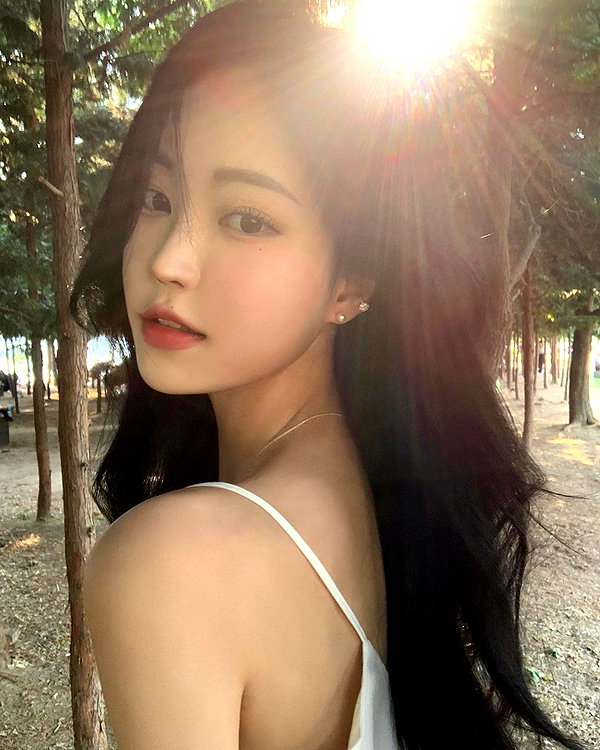 daxbin instagram image archive image