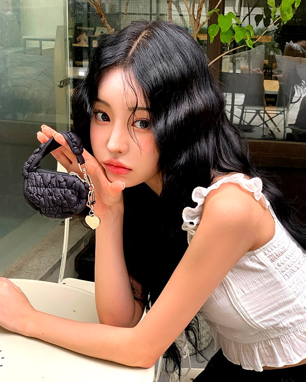 daxbin instagram image archive image
