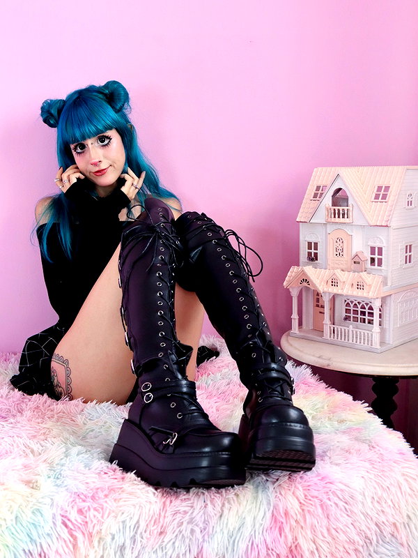 jadelaverne instagram image archive image