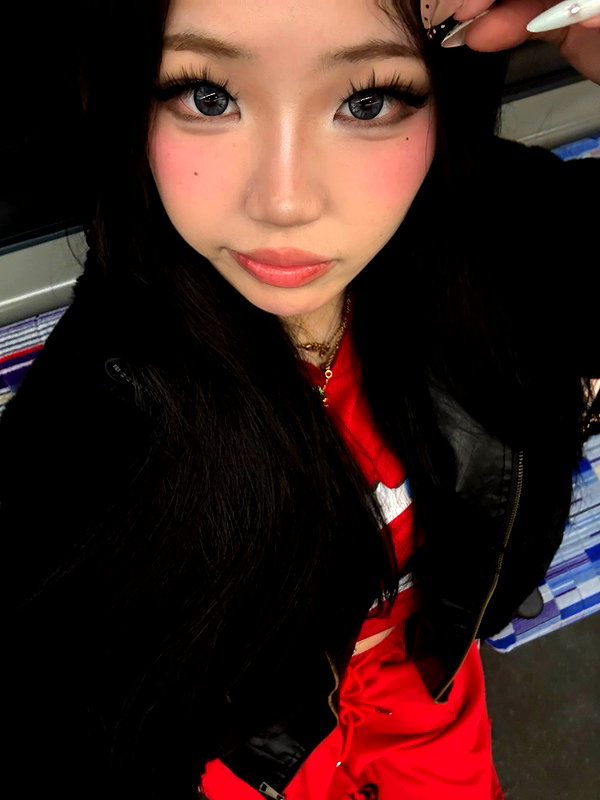 joycee.e instagram image archive image