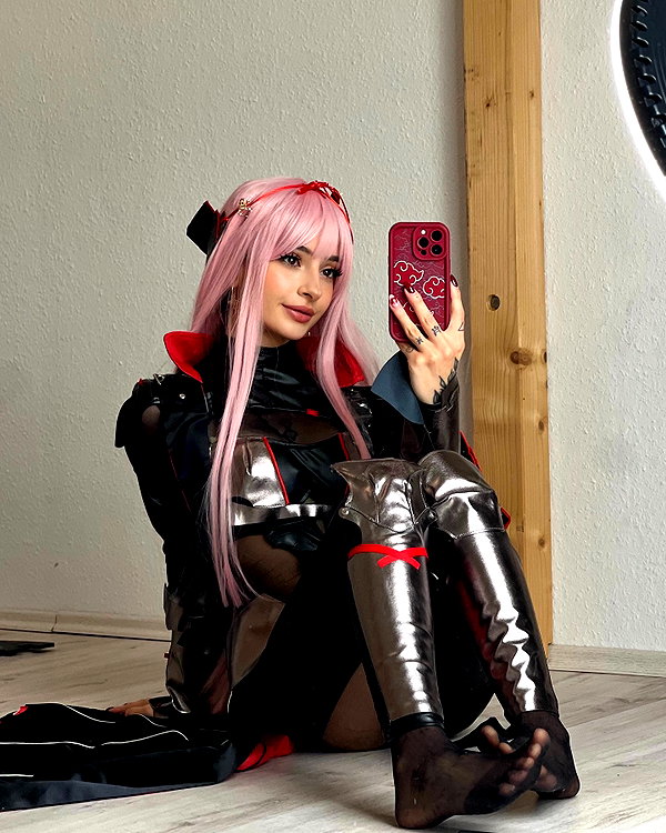 cata.leyah instagram image archive image