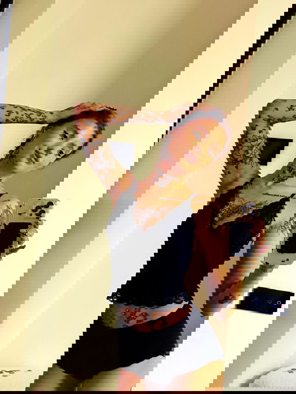 meleeva meleeva archive image