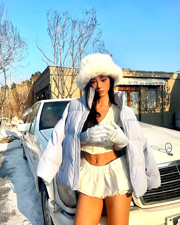 ll.lu1s instagram image archive image