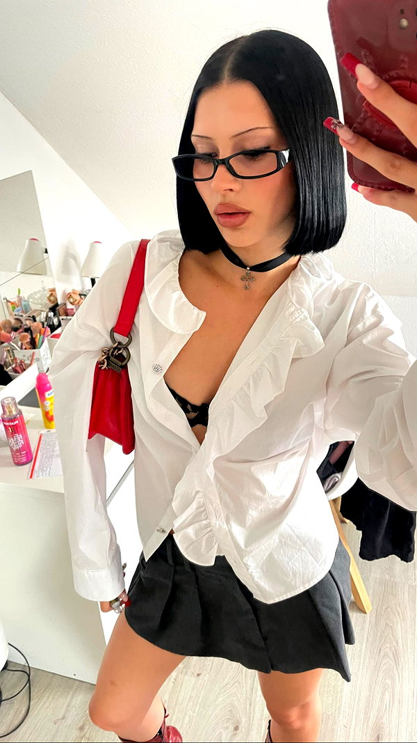 karolinaawasik archive image