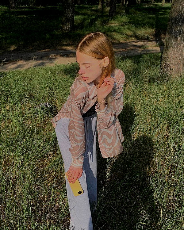 alisen.mari instagram image archive image