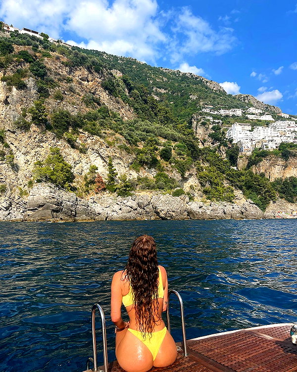 staskaranikolaou instagram image archive image