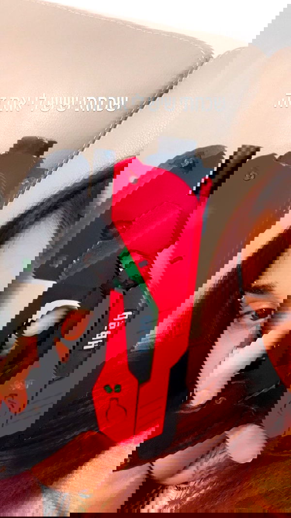 elianachetrit image ~ Altpins