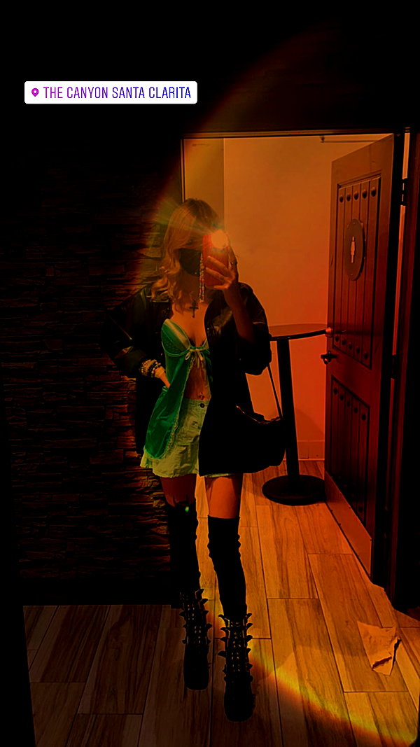 haileylayfield instagram image archive image