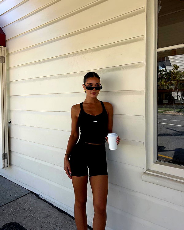 dekota_thompson instagram image archive image