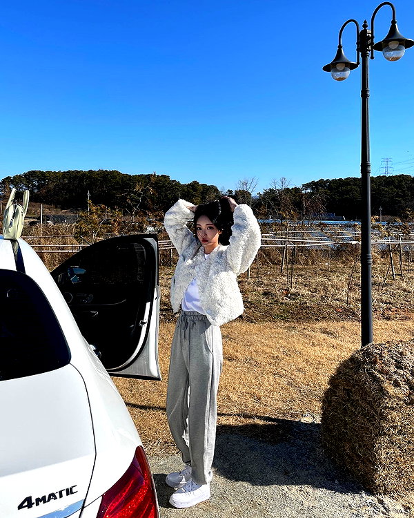daxbin instagram image archive image