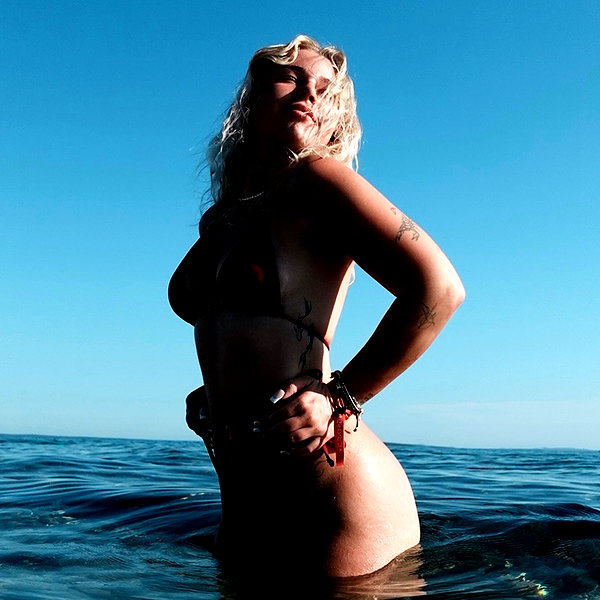 nina.kxs instagram image archive image