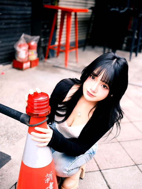 150_aiko instagram image archive image