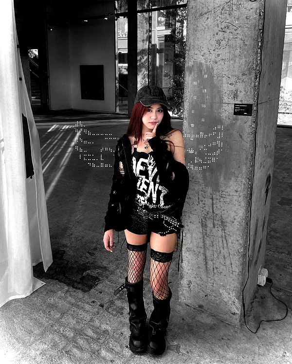 is2tian instagram image archive image
