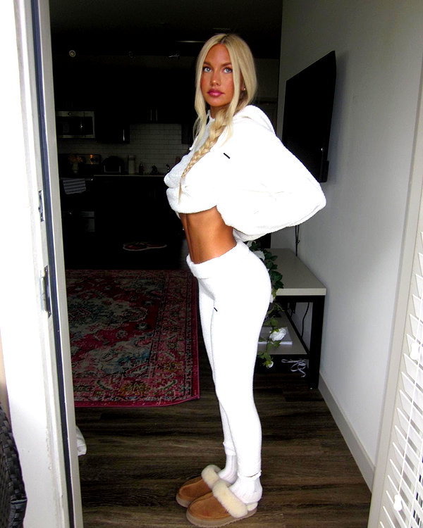 marissaayerss instagram image archive image