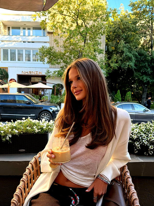 ekanve instagram image archive image