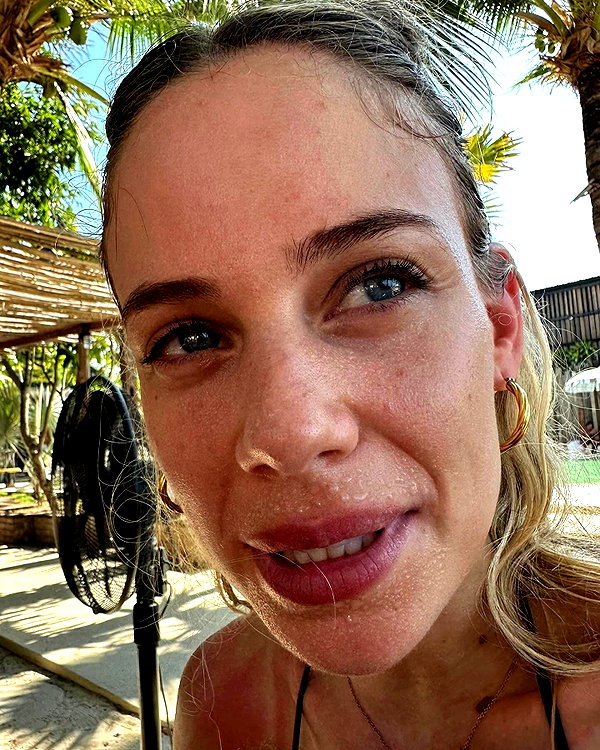 barzomer instagram image archive image