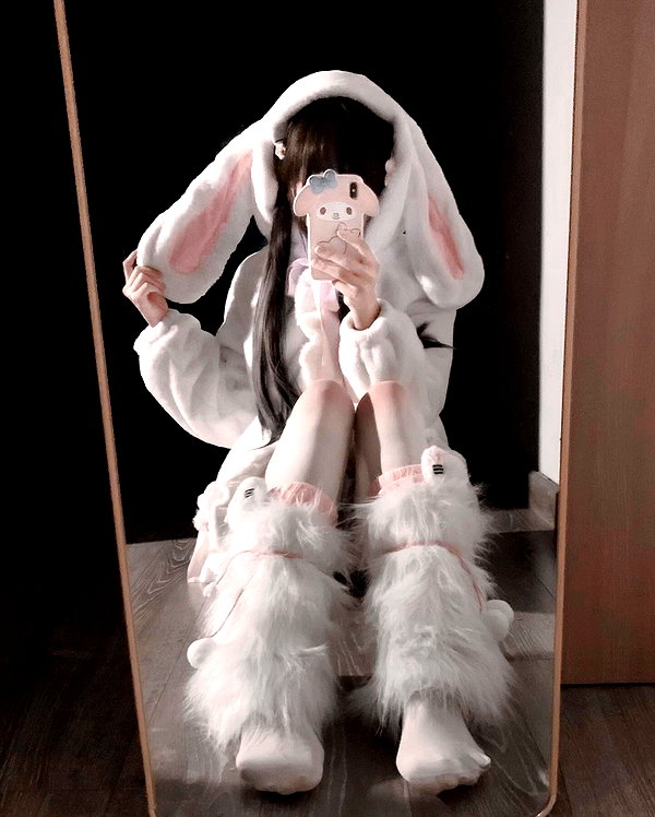 milkyzz_00 instagram image archive image