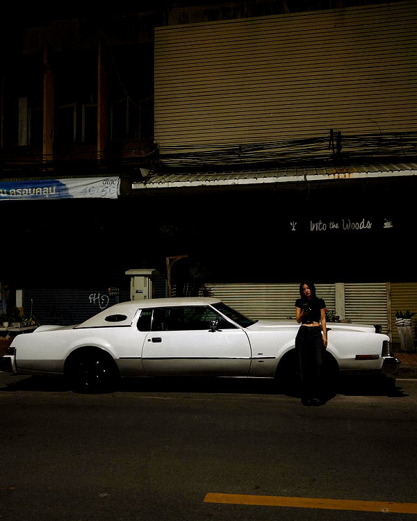 ll.lu1s instagram image archive image