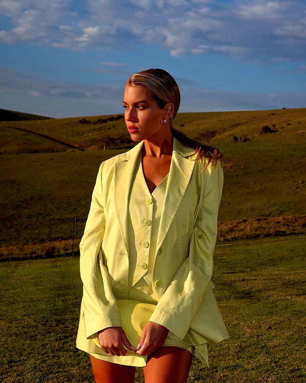 sophiebatzloff instagram image archive image