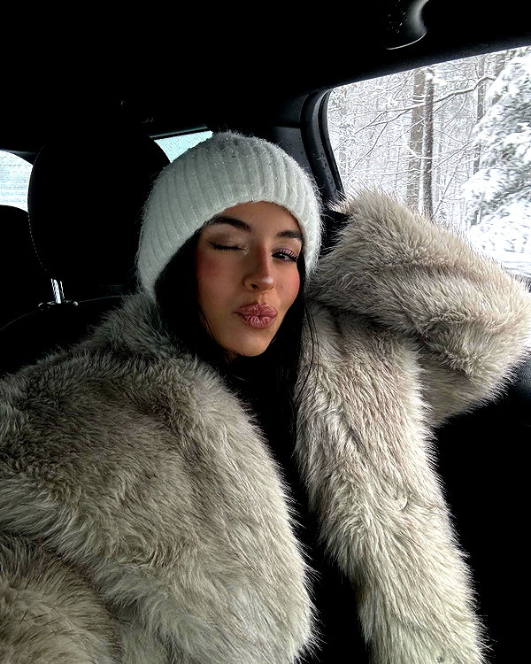 zoeliss instagram image archive image