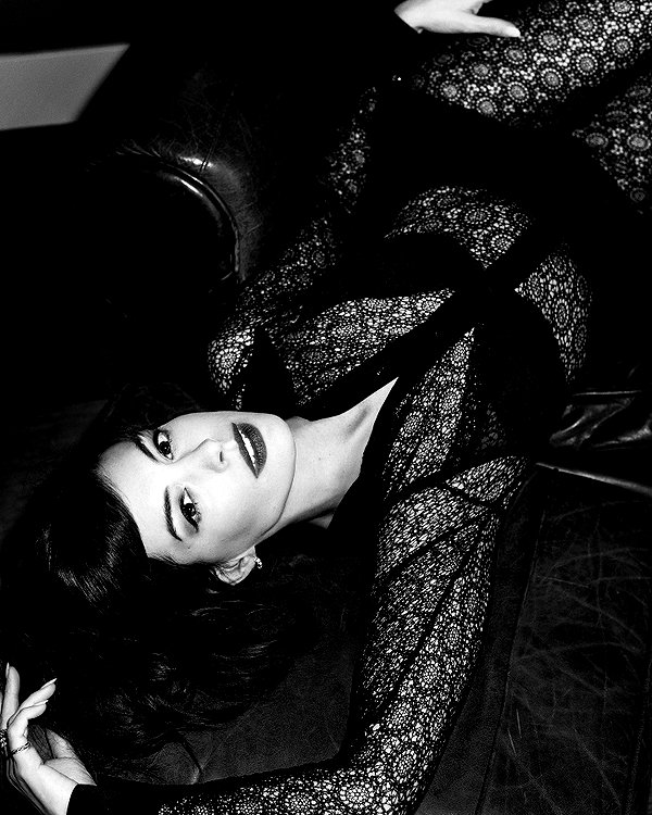 annehathaway instagram image archive image