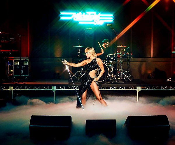 mileycyrus instagram image archive image