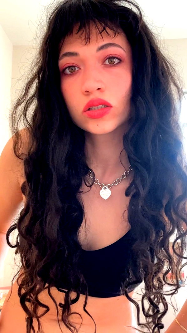 romi_henenson instagram image archive image