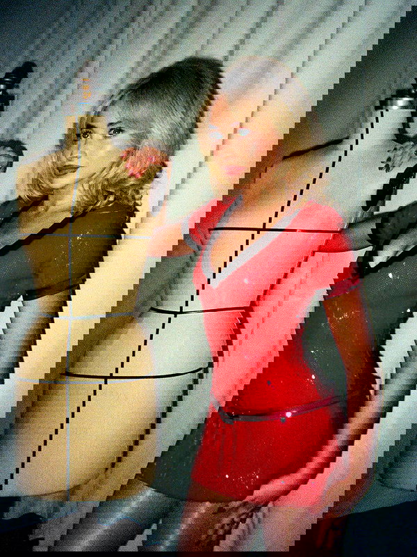 sabrinacarpenter sabrinacarpenter archive image