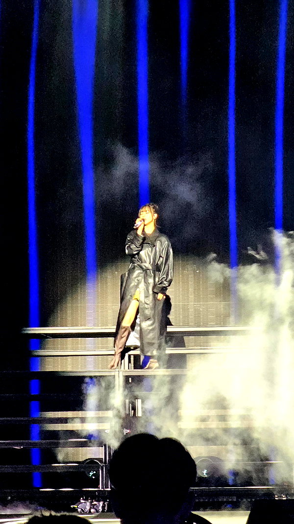 muze instagram image archive image