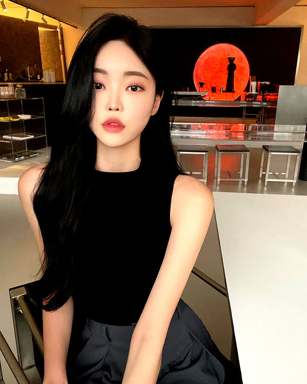 daxbin instagram image archive image