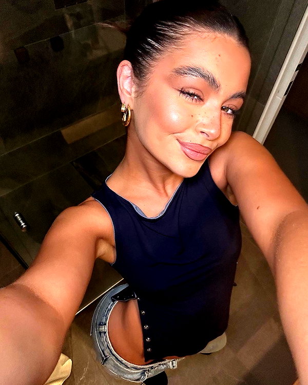 oliviaphillipps instagram image archive image