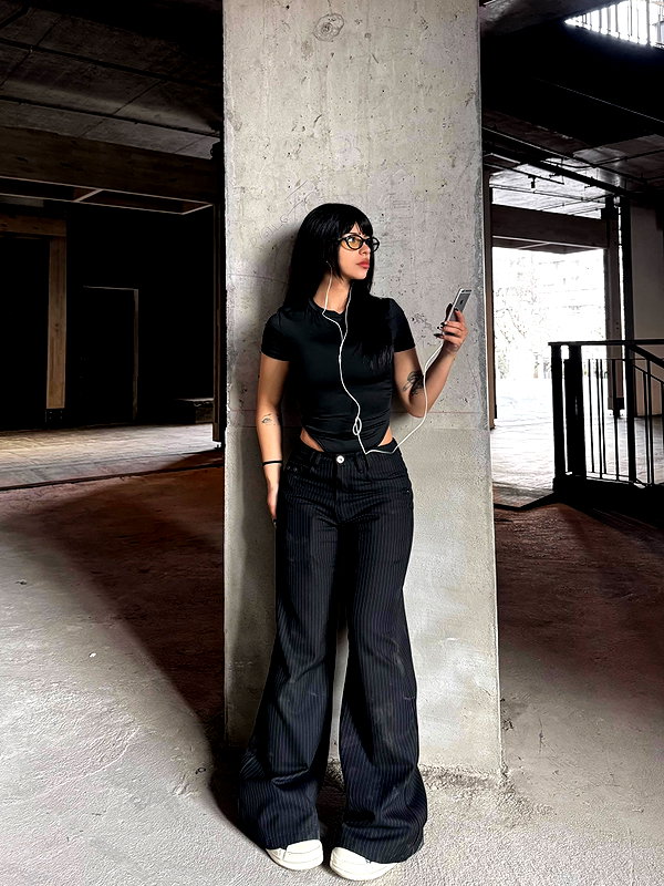 connie.01j instagram image archive image