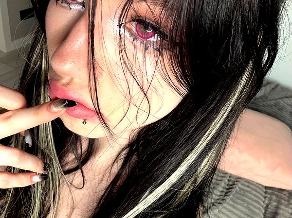 mia_goth2004 instagram image archive image