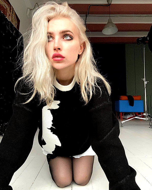 alien.hanna instagram image archive image
