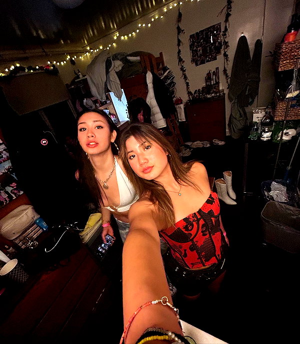 cait.knight instagram image archive image