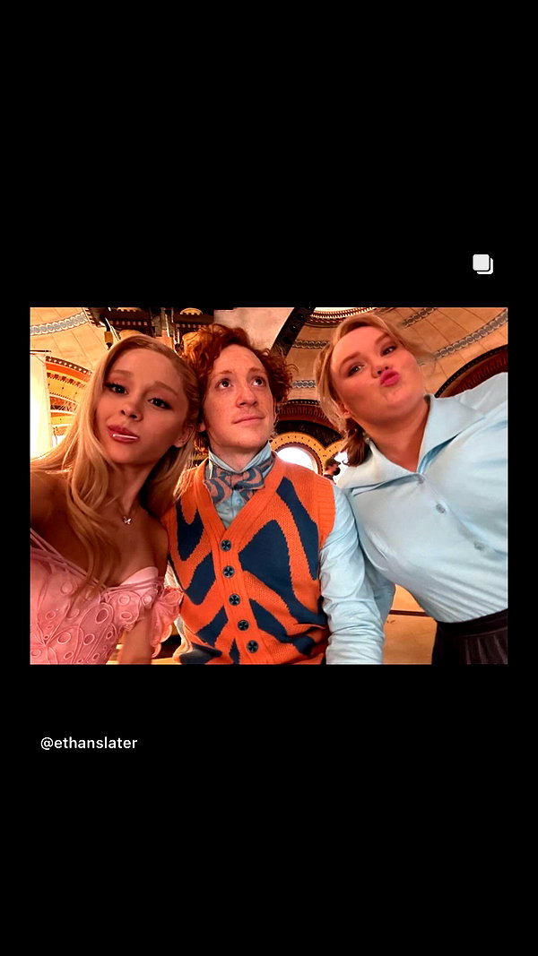 arianagrande instagram image archive image