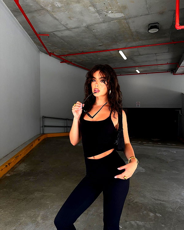 oliviaphillipps instagram image archive image