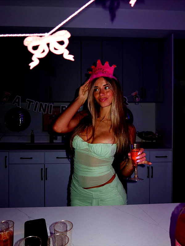 sadieemckennaa instagram image archive image