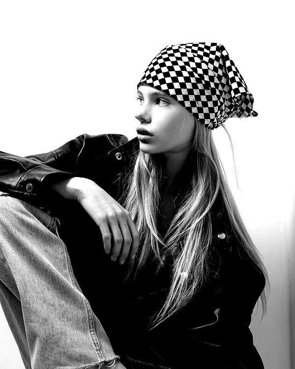 alisen.mari instagram image archive image