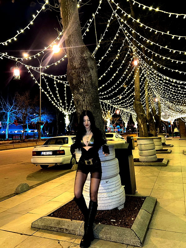 madamist_ instagram image archive image