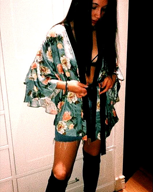 romi_henenson instagram image archive image