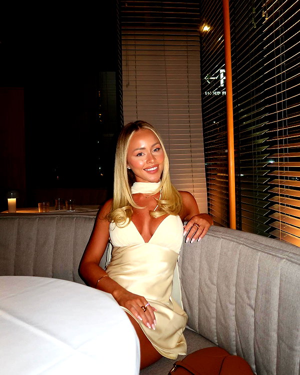 allieauton instagram image archive image