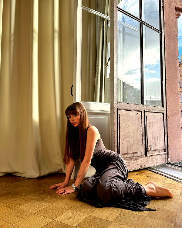 gritsa.k instagram image archive image