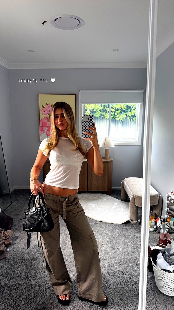 sophadophaa_ instagram image archive image