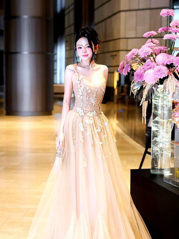 lyhythuedoxinh instagram image archive image