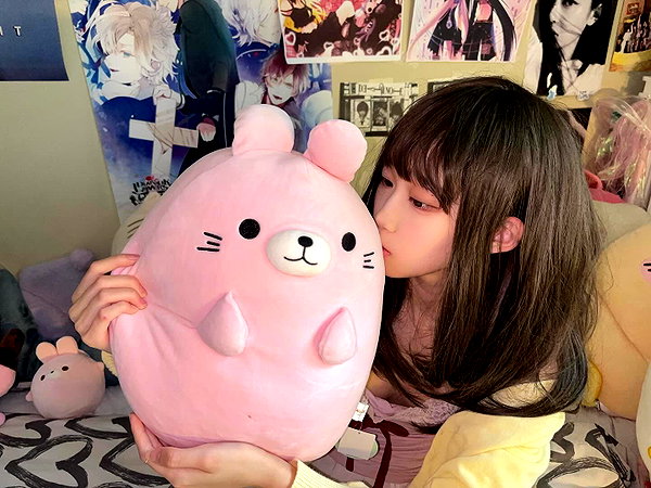 yuyuslivestreamdiary instagram image archive image