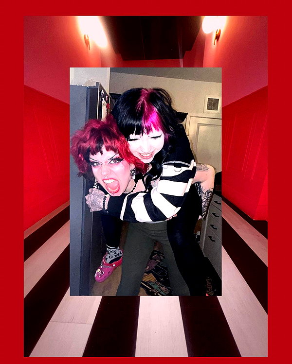 yeahimcaroline instagram image archive image