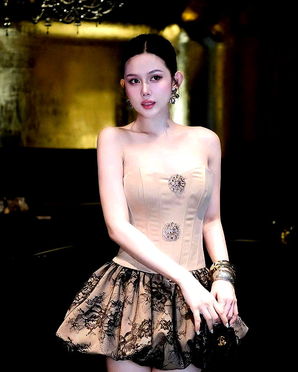 lyhythuedoxinh instagram image archive image
