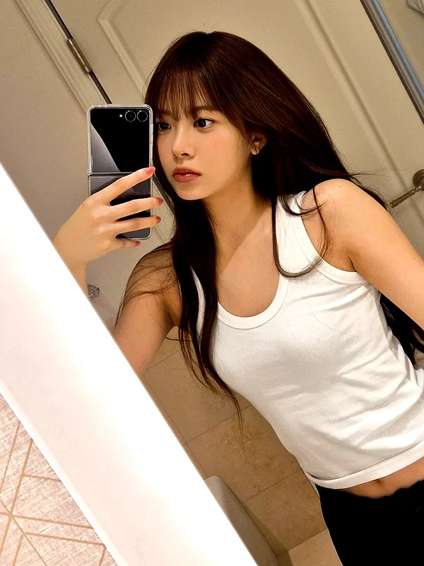 hhh.e_c.v instagram image archive image